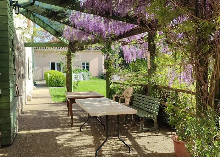 De Couleurs Et D'eau Fraiche Bed & Breakfast Navarrenx