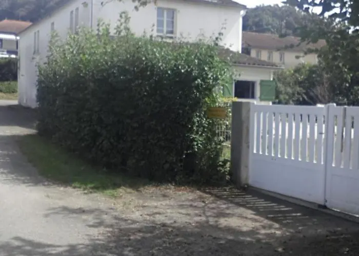 De Couleurs Et D'eau Fraiche Navarrenx